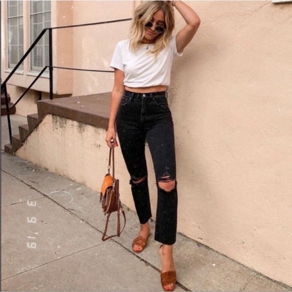 Abercrombie & Fitch Denim - Abercrombie & Fitch Black High Rise Mom Jeans 27/4R